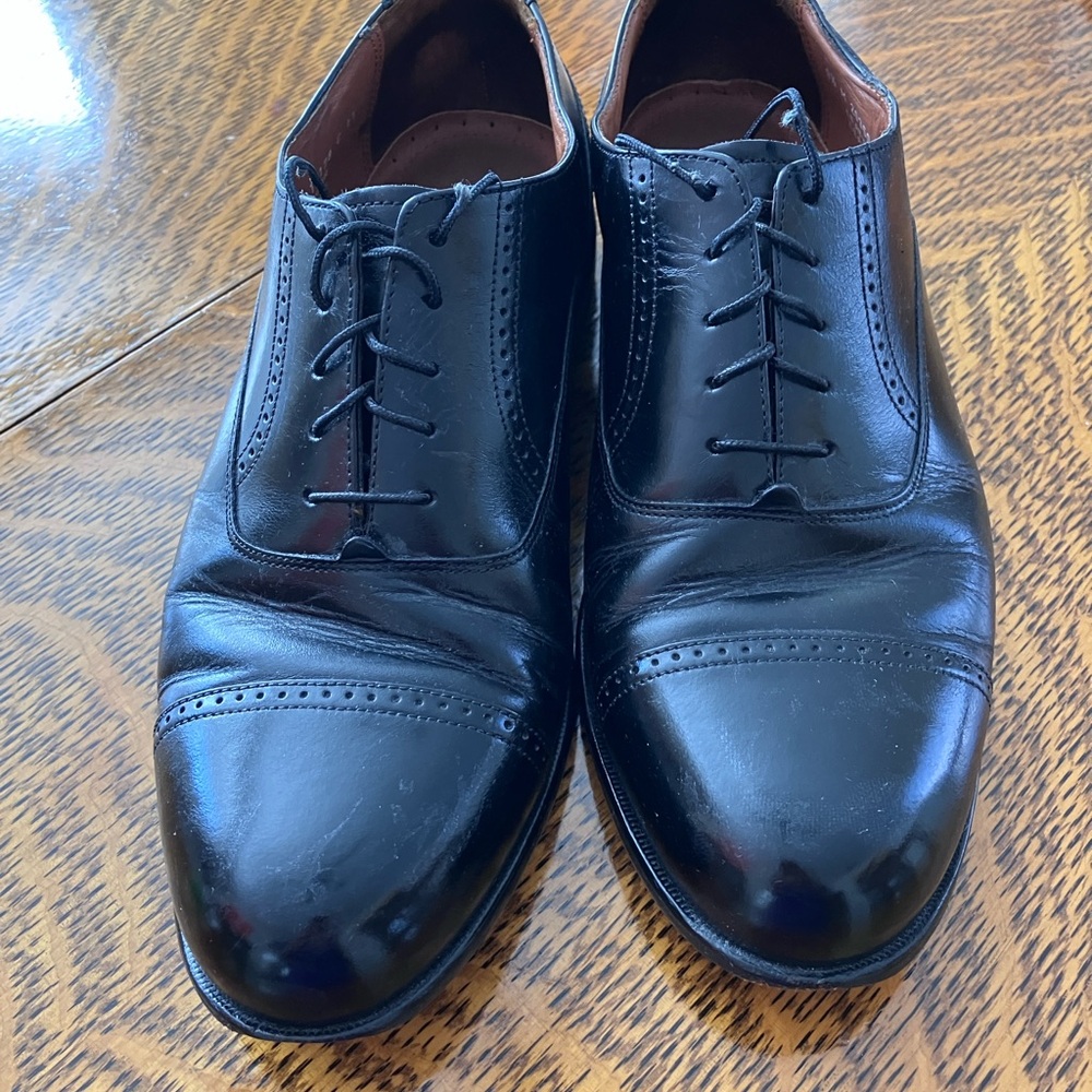 Bostonian Black Leather Oxfords